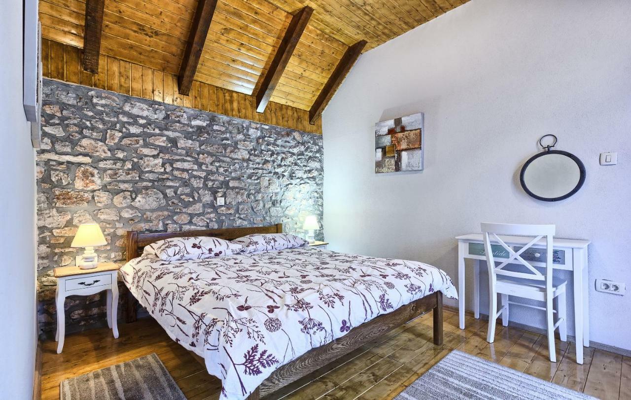 Pensjonat Dalmatia Stone House - Heated Pool Biorine Zewnętrze zdjęcie
