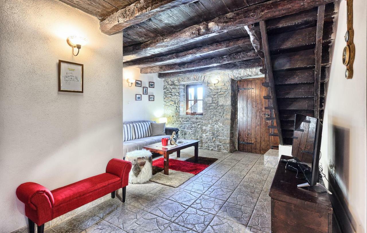 Pensjonat Dalmatia Stone House - Heated Pool Biorine Zewnętrze zdjęcie