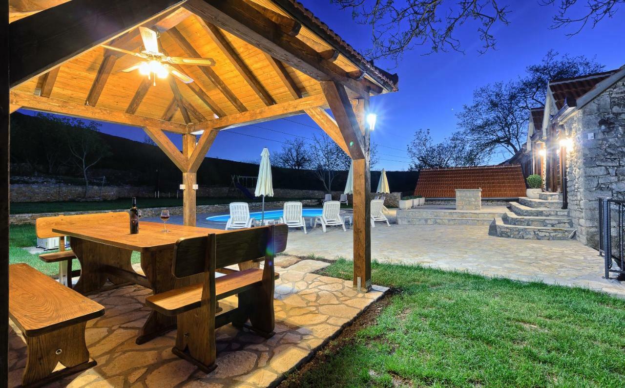Pensjonat Dalmatia Stone House - Heated Pool Biorine Zewnętrze zdjęcie