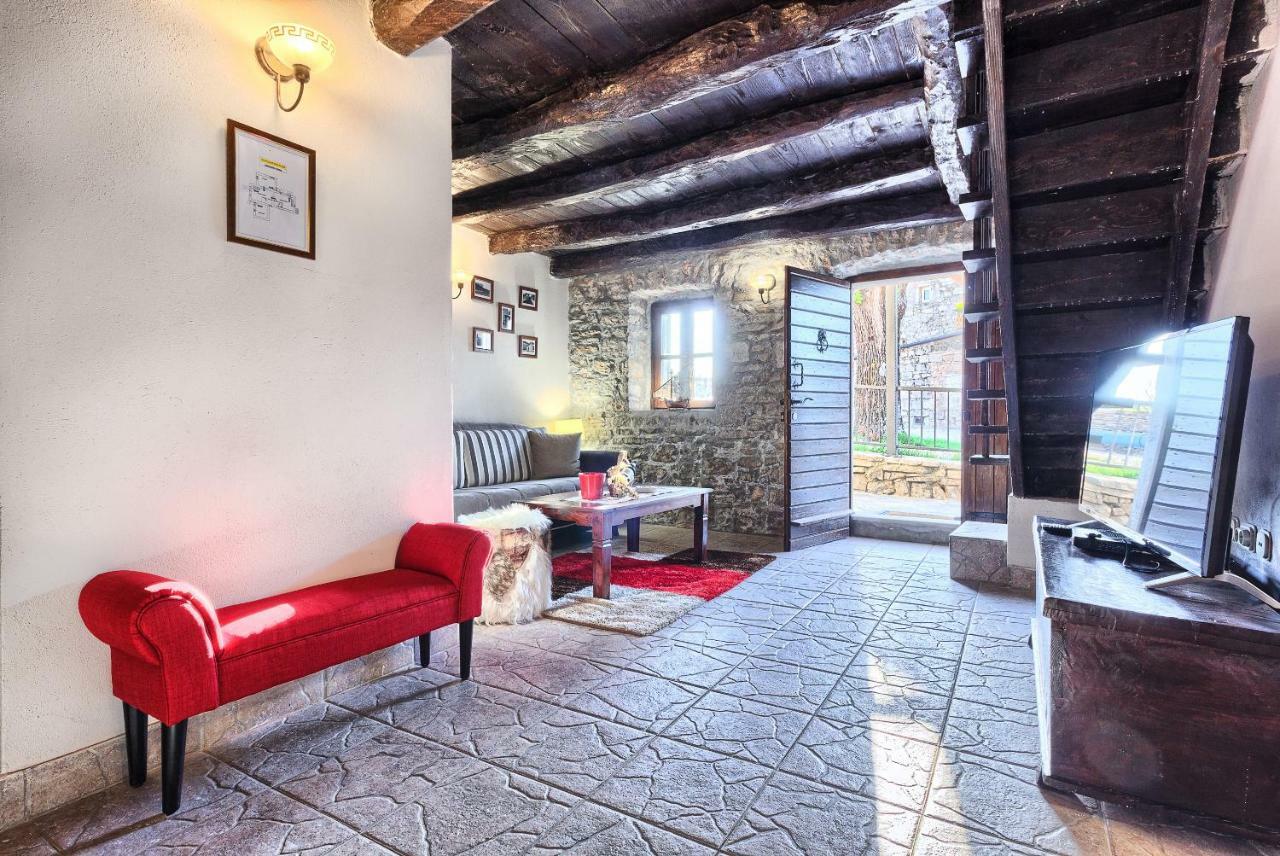 Pensjonat Dalmatia Stone House - Heated Pool Biorine Zewnętrze zdjęcie